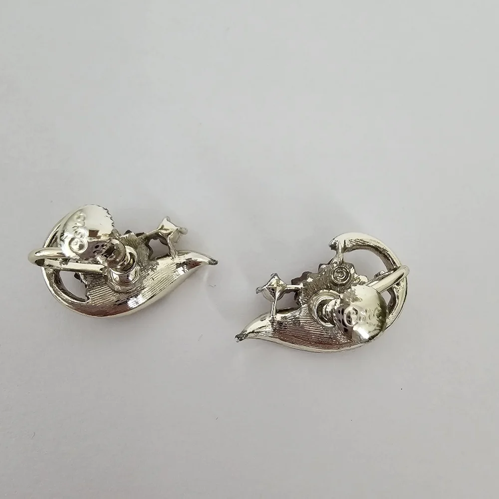 Vintage Signed Coro Pink Sugar Flower Screw-Back Earrings - 1940s/50s